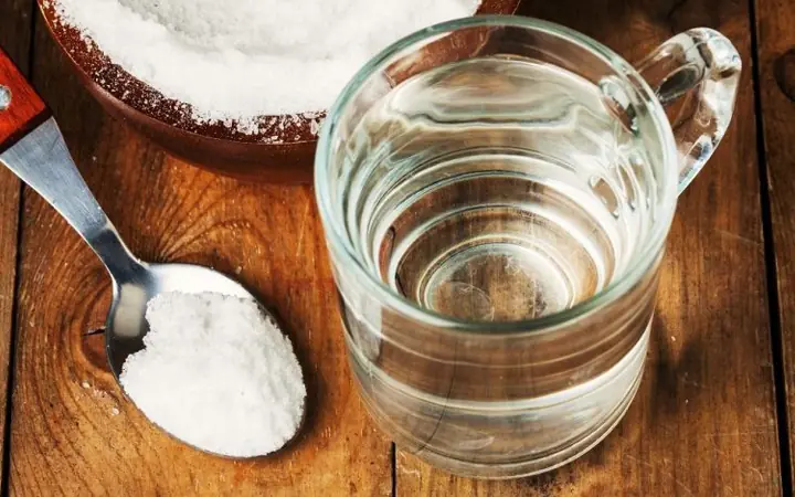 Sử dụng nước muối loãng